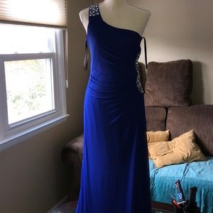 Prom dress w/side cut out beading